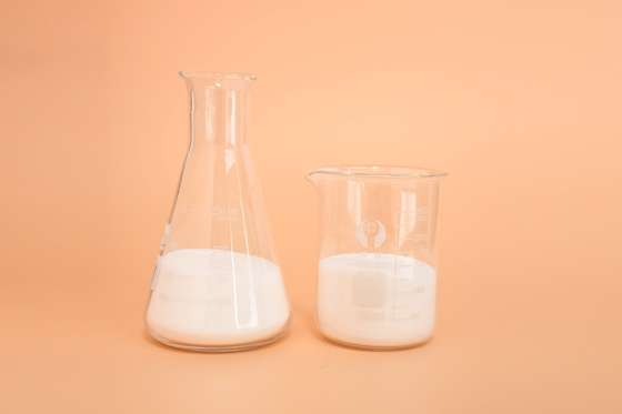 Γαλακτώδη άσπρα αποσταγμένα Unsaturation Monoglycerides GMS γαλακτωματοποιητή τροφίμων E471